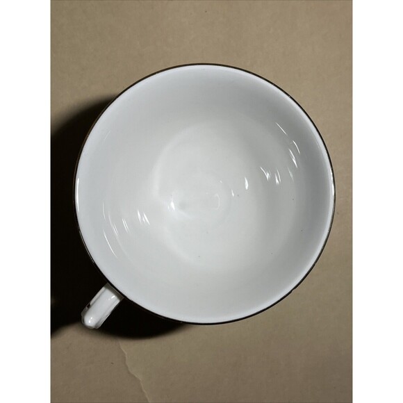 Vintage Queen Anne Bone‎ China Teacup and Saucer Set Autumn Leaves #8344 England - Picture 9 of 10